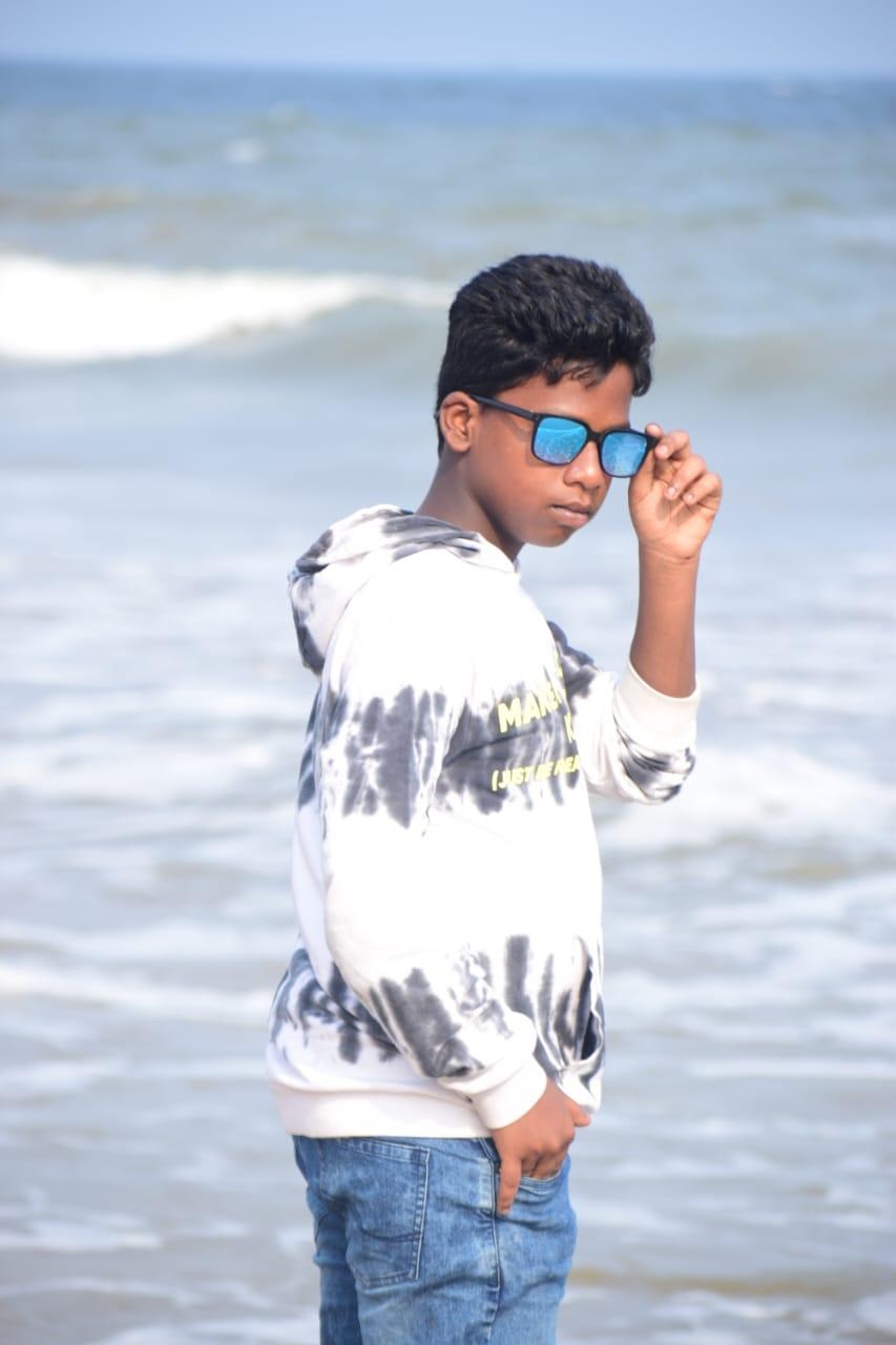 Sharvesh Doss 